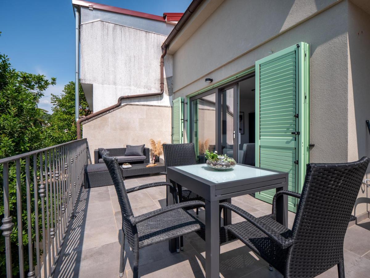 Sunny Side Malinska Appartement Buitenkant foto